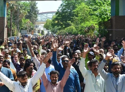 salaries row sparks sanitation workers protest