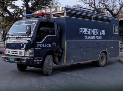 three jail van escapees surrender