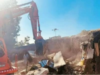 over 400 illegalstructures razed