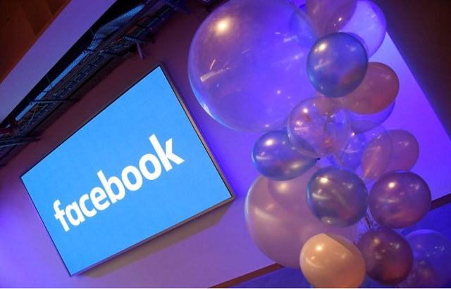 balloons are seen in front of a logo at facebook 039 s headquarters in london britain december 4 2017 photo reuters