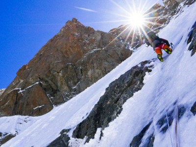 stranded mountain climbers in pakistan to be rescued