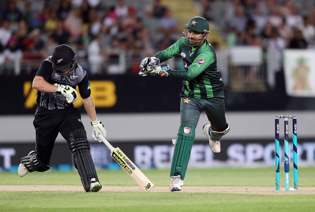 clash of opposites on sunday predictable new zealand and unpredictable pakistan collide in a mouth watering clash in scenic mount maunganui photo afp