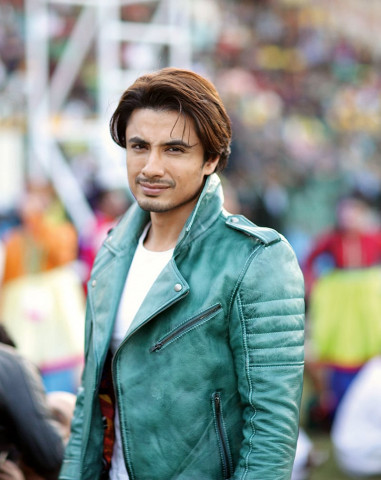 ali zafar cricket fever pakistan super league ends with performances by ali zafar faakhir mahmood junoon and many more in dubai ali zafar cricket fever pakistan super league ends with performances by ali zafar faakhir mahmood junoon and many more in dubai