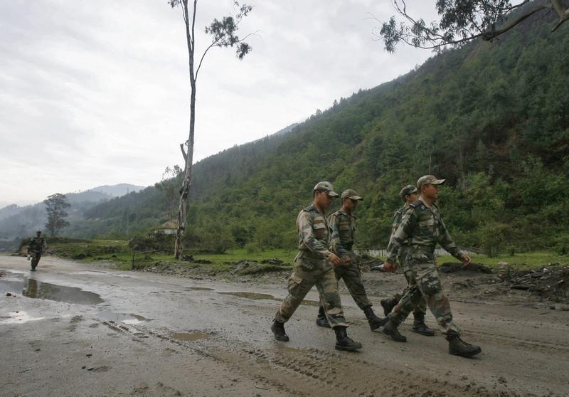 indian army soldiers march near an army base on india 039 s tezpur tawang highway in arunachal pradesh photo reuters