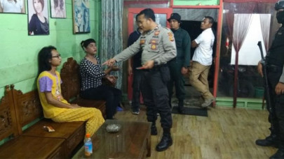 indonesian police detain transgender women to coach them until they become real men indonesian police detain transgender women to coach them until they become real men