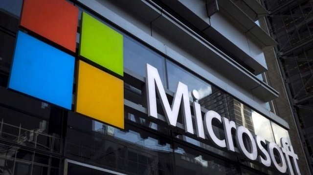 revenue from what microsoft calls its intelligent cloud segment rose 15 3 percent to 7 8 billion in the company s fiscal second quarter photo reuters