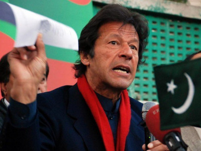 imran khan commends k p police despite top court drubbing