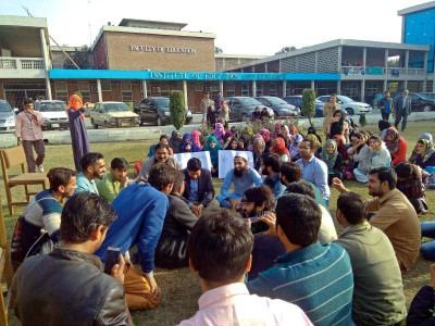 agitation students protest against ineligibility for sed jobs agitation students protest against ineligibility for sed jobs