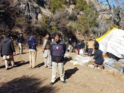death under mysterious circumstances girl s body exhumed examined in abbottabad death under mysterious circumstances girl s body exhumed examined in abbottabad