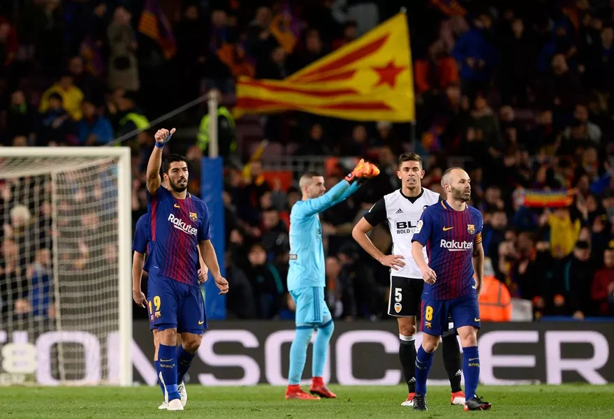barcelona 039 s uruguayan forward luis suarez l celebrates after scoring during the spanish 039 copa del rey 039 king 039 s cup first leg semi final football match between fc barcelona and valencia cf at the camp nou stadium in barcelona on february 01 2018 photo afp barcelona 039 s uruguayan forward luis suarez l celebrates after scoring during the spanish 039 copa del rey 039 king 039 s cup first leg semi final football match between fc barcelona and valencia cf at the camp nou stadium in barcelona on february 01 2018 photo afp