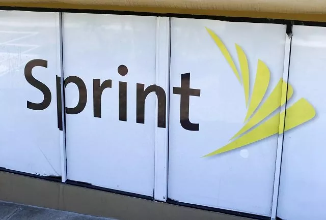 the logo of us mobile network operator sprint is seen at a sprint store in san marcos california august 3 2015 photo reuters the logo of us mobile network operator sprint is seen at a sprint store in san marcos california august 3 2015 photo reuters