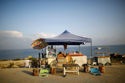 israeli planes hit hamas in gaza after rocket fire