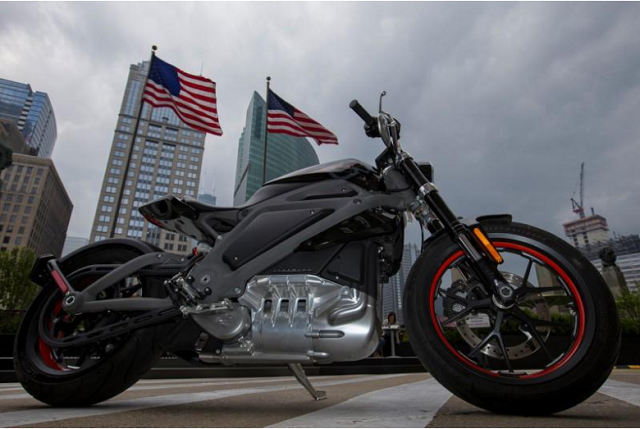 harley davidson 039 s first ever electric motorcycle quot project livewire quot is seen in chicago illinois united states june 25 2015 picture taken june 25 2015 photo reuters harley davidson 039 s first ever electric motorcycle quot project livewire quot is seen in chicago illinois united states june 25 2015 picture taken june 25 2015 photo reuters