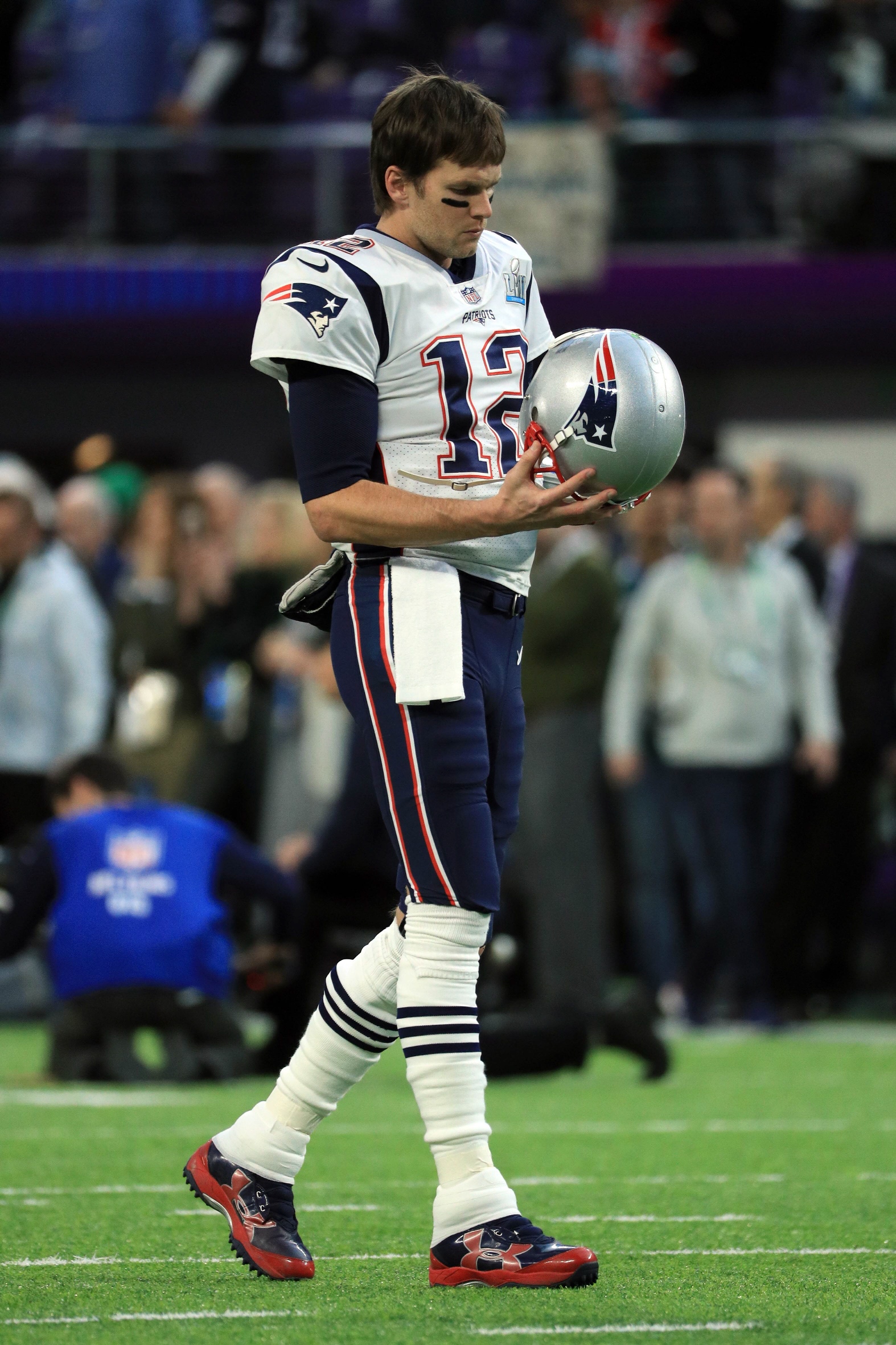 40 year old tom brady has vowed to carry on but may find himself playing in a new look new england patriots next year photo afp