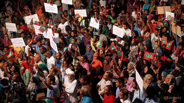 maldives president declares emergency former leader arrested