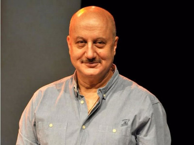 anupam kher says his twitter was hacked after pro pakistan tweet