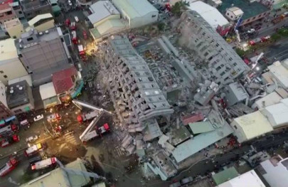 taiwan hotel collapses after 6 4 magnitude quake