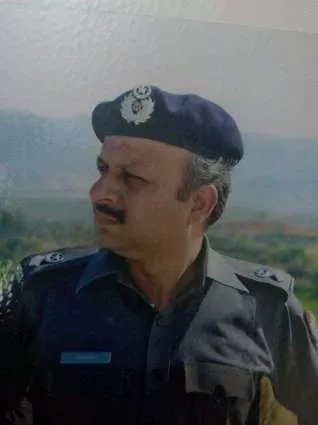 bugvi hardens policy on proclaimed offenders issues orders to all officials photo courtesy urdupoint com