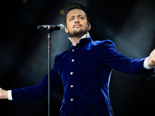 atif aslam gate crashes wedding for music video