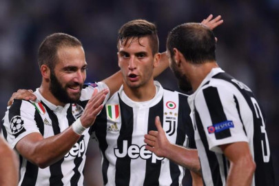 juventus at the ready as napoli face lazio