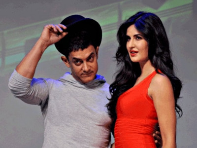 twitterati get on aamir khan s case for trying to look taller than katrina kaif twitterati get on aamir khan s case for trying to look taller than katrina kaif