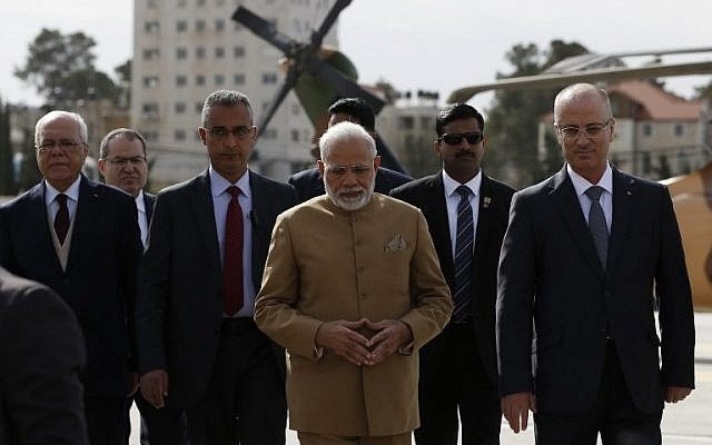 indian prime minister narendra modi walks with palestinian prime minister rami hamdallah upon his arrival in the west bank city of ramallah for a meeting with palestinian president mahmud abbas photo afp indian prime minister narendra modi walks with palestinian prime minister rami hamdallah upon his arrival in the west bank city of ramallah for a meeting with palestinian president mahmud abbas photo afp