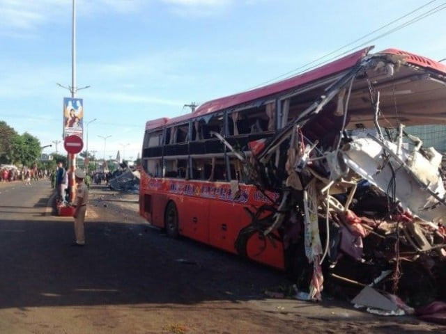 police are investigating the cause of the collision but said they suspect the vehicle 039 s brakes failed to work photo afp police are investigating the cause of the collision but said they suspect the vehicle 039 s brakes failed to work photo afp