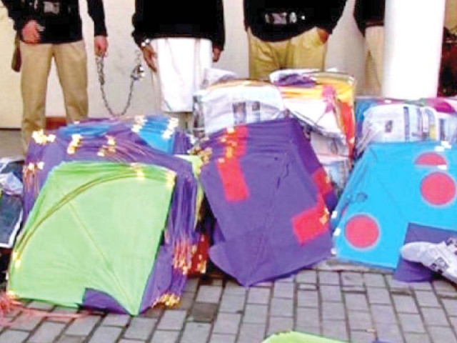 authorities crackdown kite sellers and kite flying enthusiasts in rawalpindi photo file authorities crackdown kite sellers and kite flying enthusiasts in rawalpindi photo file