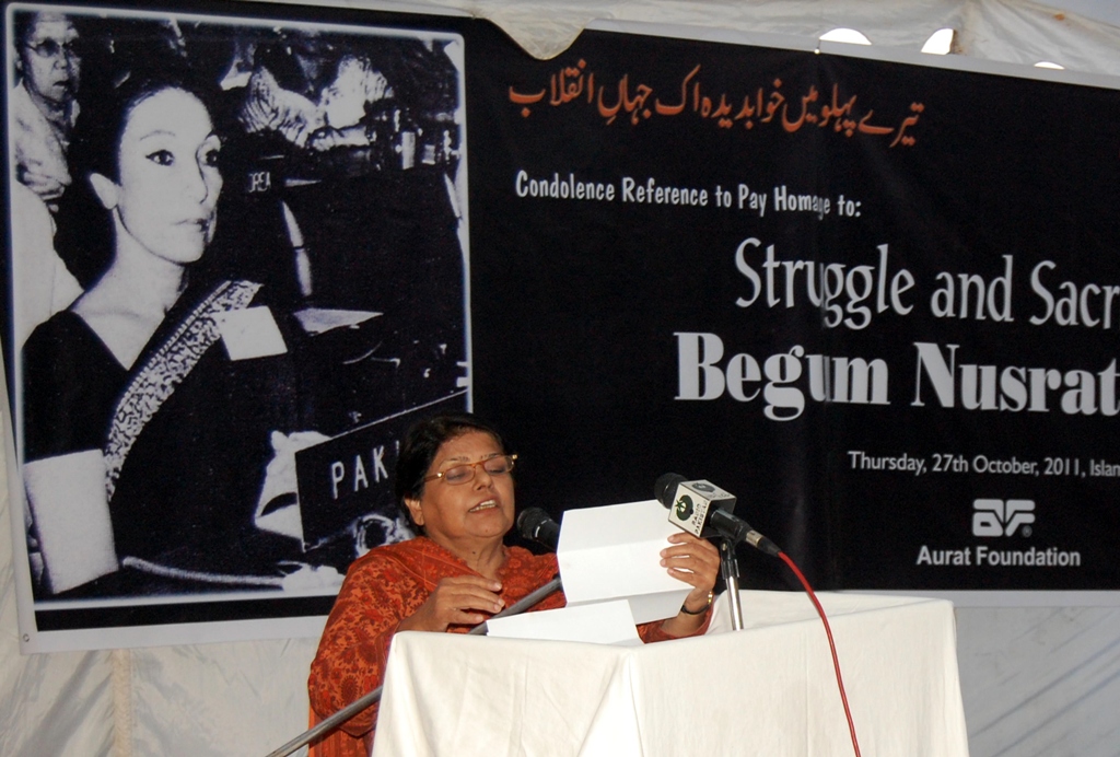kishwar naheed was one of the speakers at the session 039 fiction has the power to affect politics 039 photo file