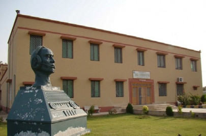 japanese calendar exhibition held at university of sindh