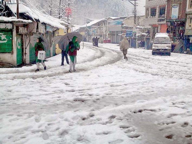 heavy rains and snow began on sunday night across the province which continued on tuesday photo inp file