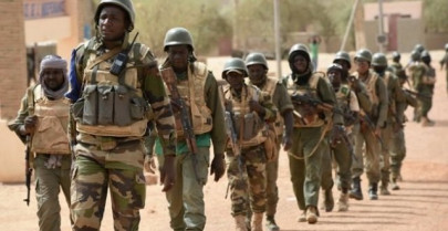 french forces kill at least 10 militants in mali military sources french forces kill at least 10 militants in mali military sources