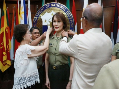 first transgender officer joins philippine army reserves first transgender officer joins philippine army reserves