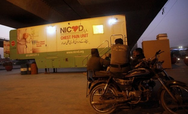 a view of the mobile unit of nicvd under kpt flyover photo athar khan a view of the mobile unit of nicvd under kpt flyover photo athar khan