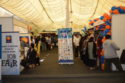 interacting with employers szabist organises career fair interacting with employers szabist organises career fair