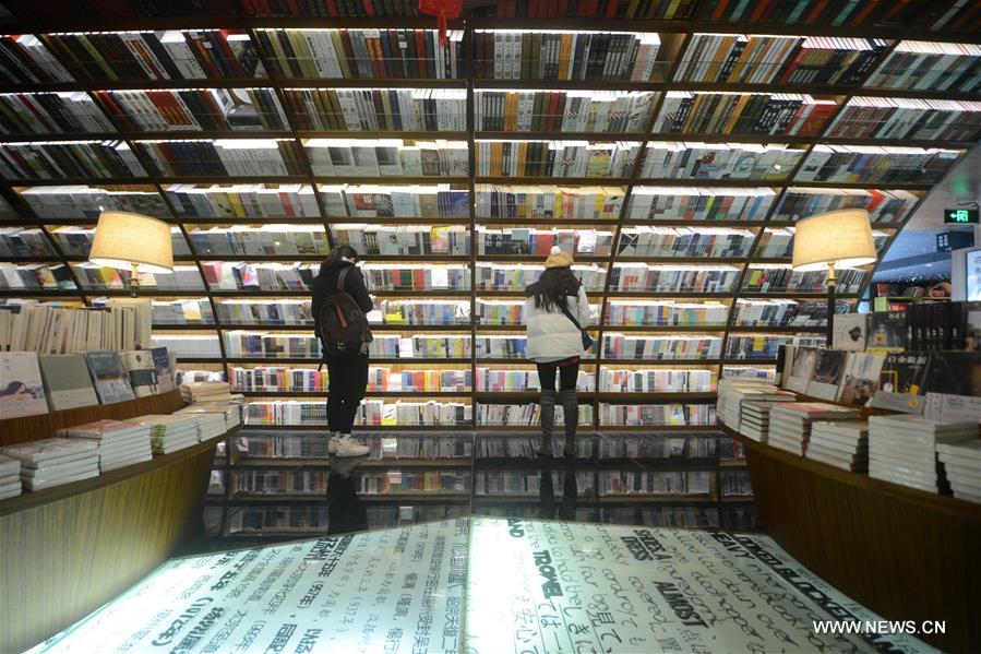 people read books at zhongshuge bookstore in yangzhou city east china 039 s jiangsu province photo xinhua