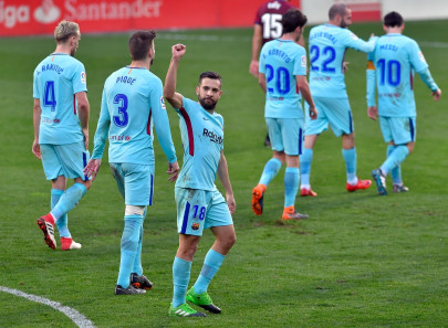 barcelona see off plucky eibar ahead of chelsea clash