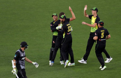 pakistan lost t20i top spot as australia beat new zealand