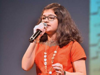 12 year old girl breaks world record by singing in 102 languages