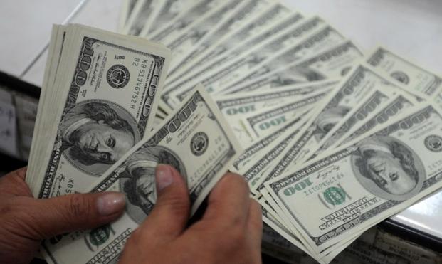 fall for 10th successive week on account of external debt servicing official payments photo afp