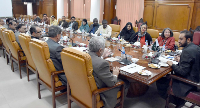 balochistan chief minister abdul quddus bizenjo addresses a delegation of unicef photo express balochistan chief minister abdul quddus bizenjo addresses a delegation of unicef photo express
