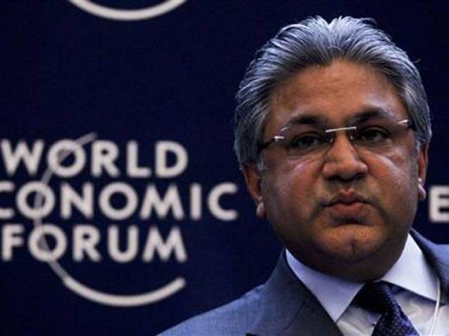 abraaj founder arif naqvi hands over control of fund