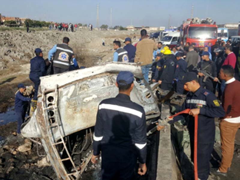 8 egyptian workers burnt to death in bus crash