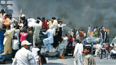 revenue staffers go on strike revenue staffers go on strike