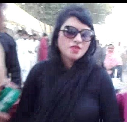 a woman claimed she was harassed and injured by men around her at pml n 039 s rally in pattoki photo screengrab