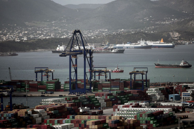 the greek port of piraeus on jan 31 2015 photo afp the greek port of piraeus on jan 31 2015 photo afp