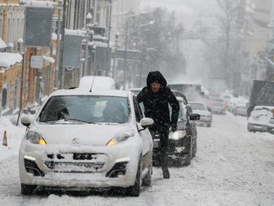 siberian blizzards blast britain and ireland drivers trapped in scotland