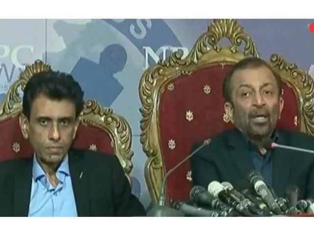 farooq sattar and khalid maqbool siddiqui address a press conference in islamabad photo express farooq sattar and khalid maqbool siddiqui address a press conference in islamabad photo express