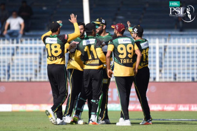 tanvir tahir sink quetta gladiators