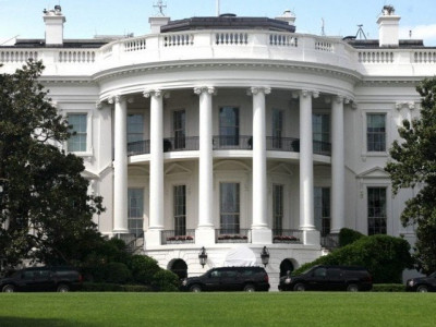 man fatally shoots himself in front of white house man fatally shoots himself in front of white house